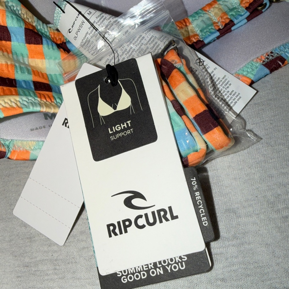 NWT Ripcurl Bikini Top - Picture 3 of 4